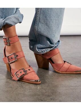 Free People Jeffrey Campbell Hendrix Heels Size 8